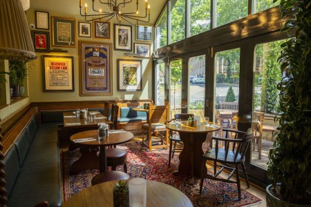Bringing Character Back to The Globe, Warwick