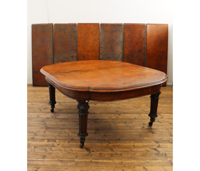 19th C Extending Table 25.11.25 1 Medium