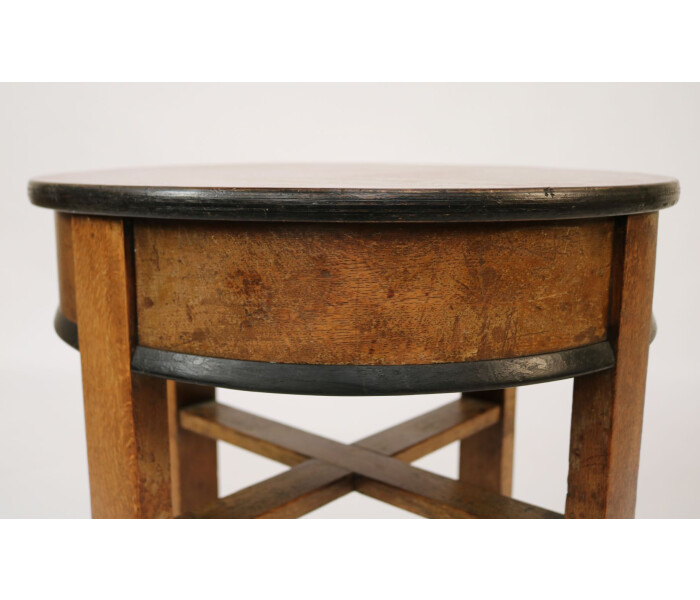 A Superb Small Early 20th Century Boozing Table Made by Gaskell and Chambers 3
