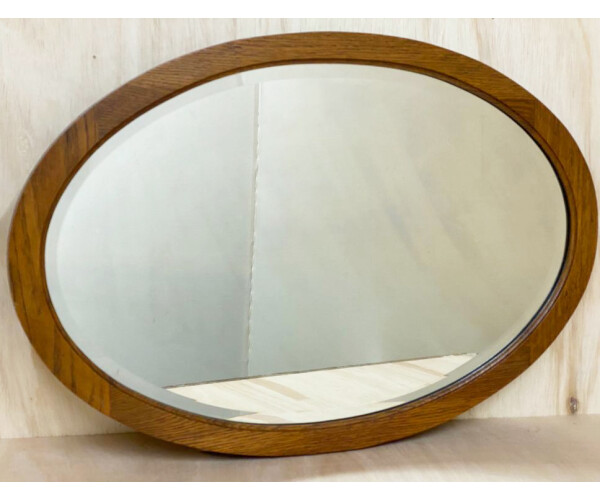 A Very Nice Quality 1920s Solid Oak Framed Oval Wall Mirror 1