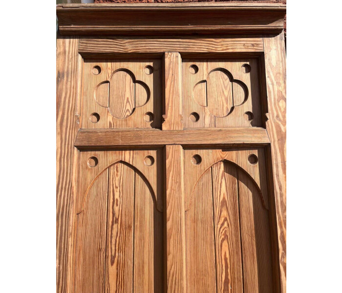 A quantity of matched Gothic pitch pine panelling 3
