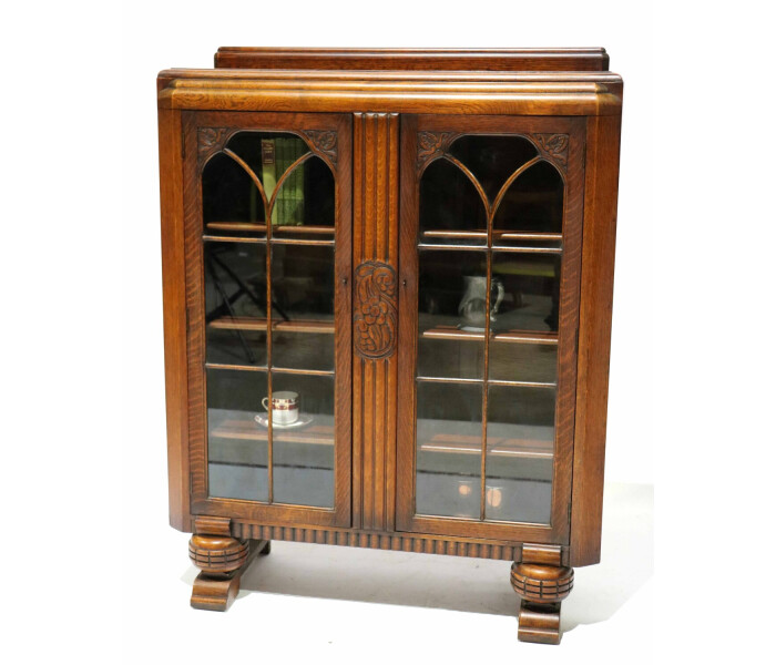 A very interesting and quality 1920s solid oak display cabinet 5
