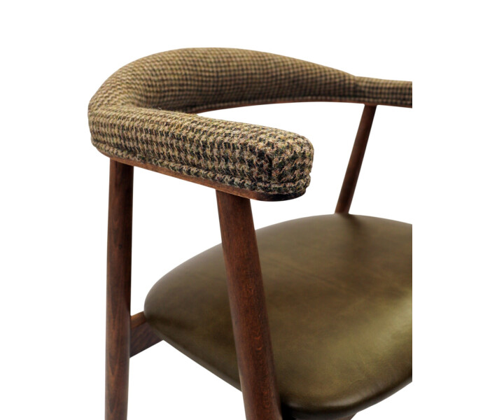 BEN600 FULLY UPHOLSTERED 4