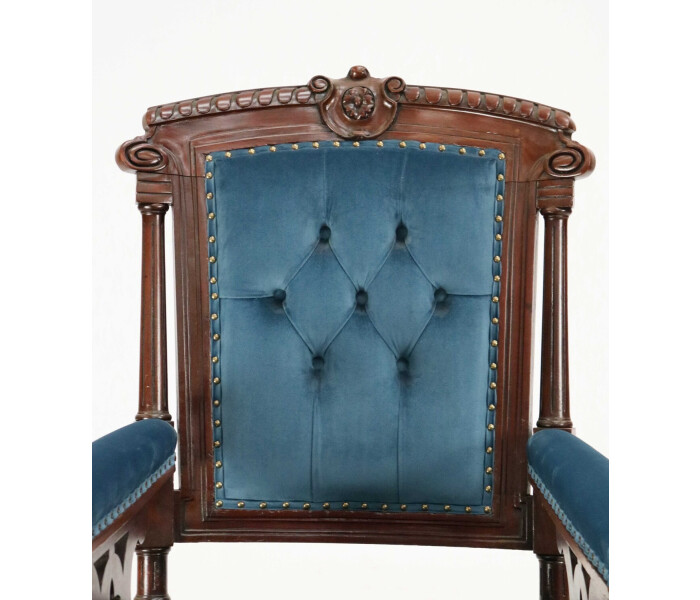 Blue Lounge chair 3