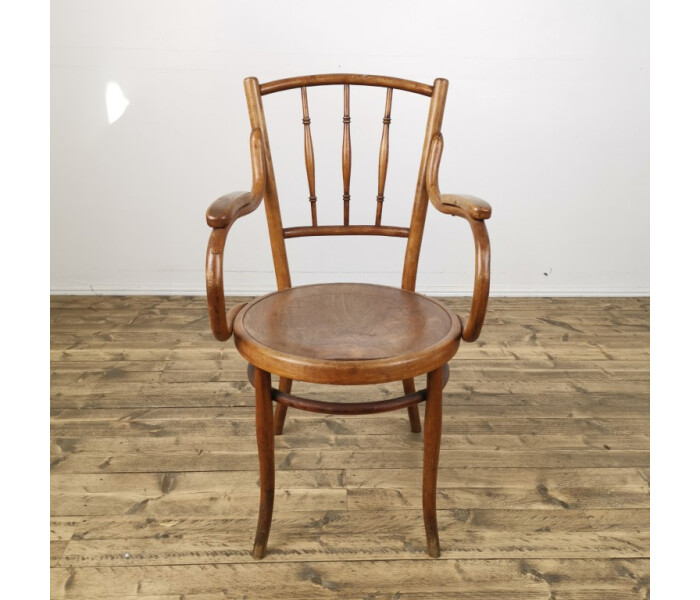 CAR BENTWOOD 1 Medium v2