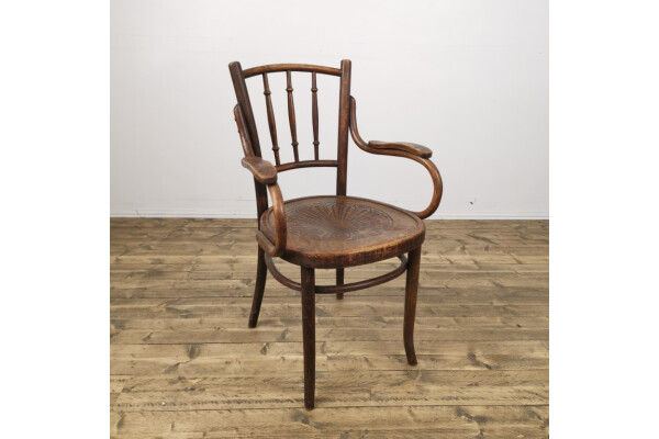 CAR BENTWOOD 4 Medium