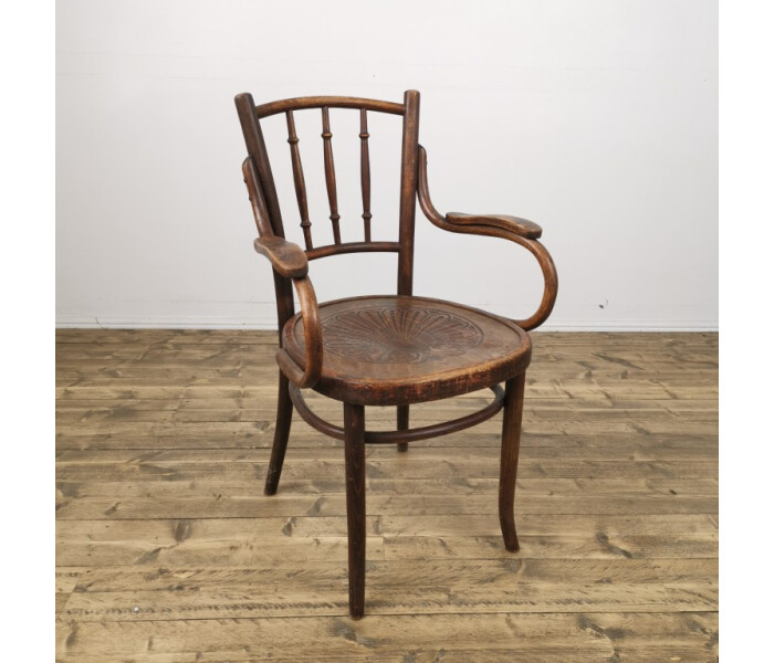 CAR BENTWOOD 4 Medium
