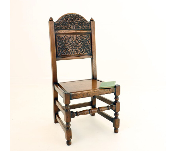 Carved Oak Chairs 7 Medium