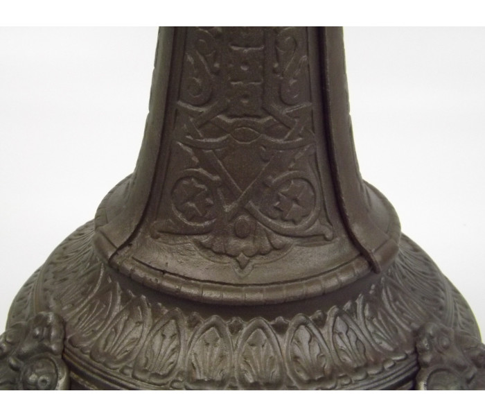 Traditional Cast Iron Table Base Detail