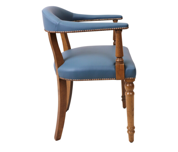 Kenilworth Armchair with Turned Front Legs 2