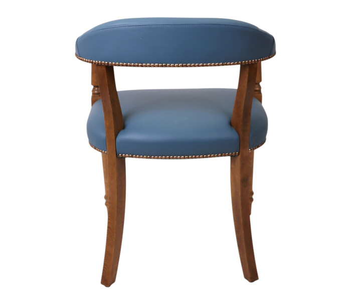 Kenilworth Armchair with Turned Front Legs 3