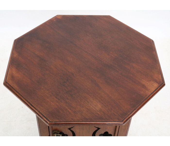 Oak occasional table 3