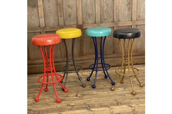 PENDLE STOOLS 1