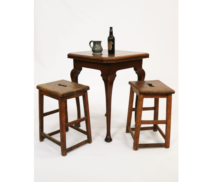 Pair of solid oak bar stools Rectangular 8