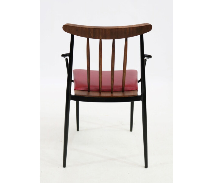 SB Red metal armchair 4