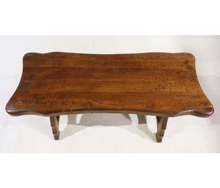 Wavy oak coffee table2