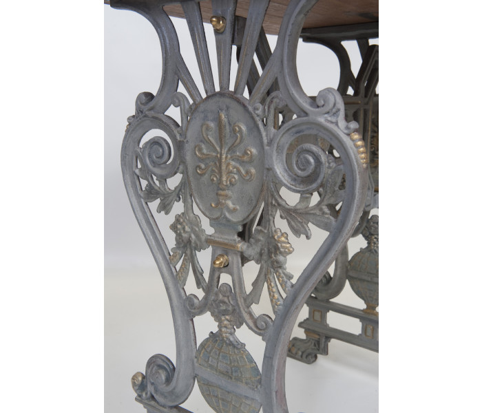 Traditional Design Cast Iron Table Base Detail